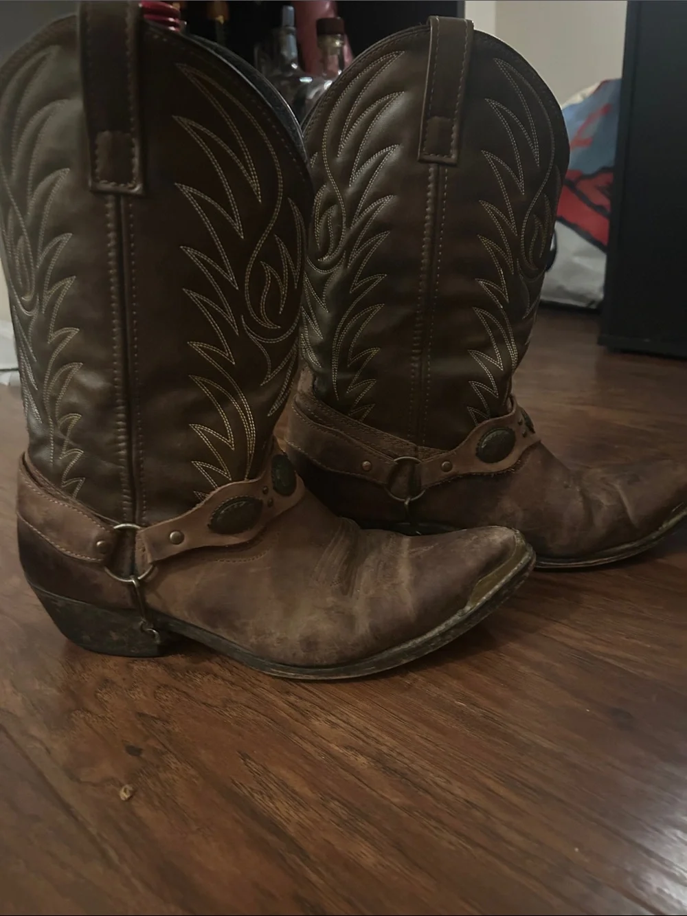 Laredo Brown Leather Cowboy Boots with Embroidered Detailing